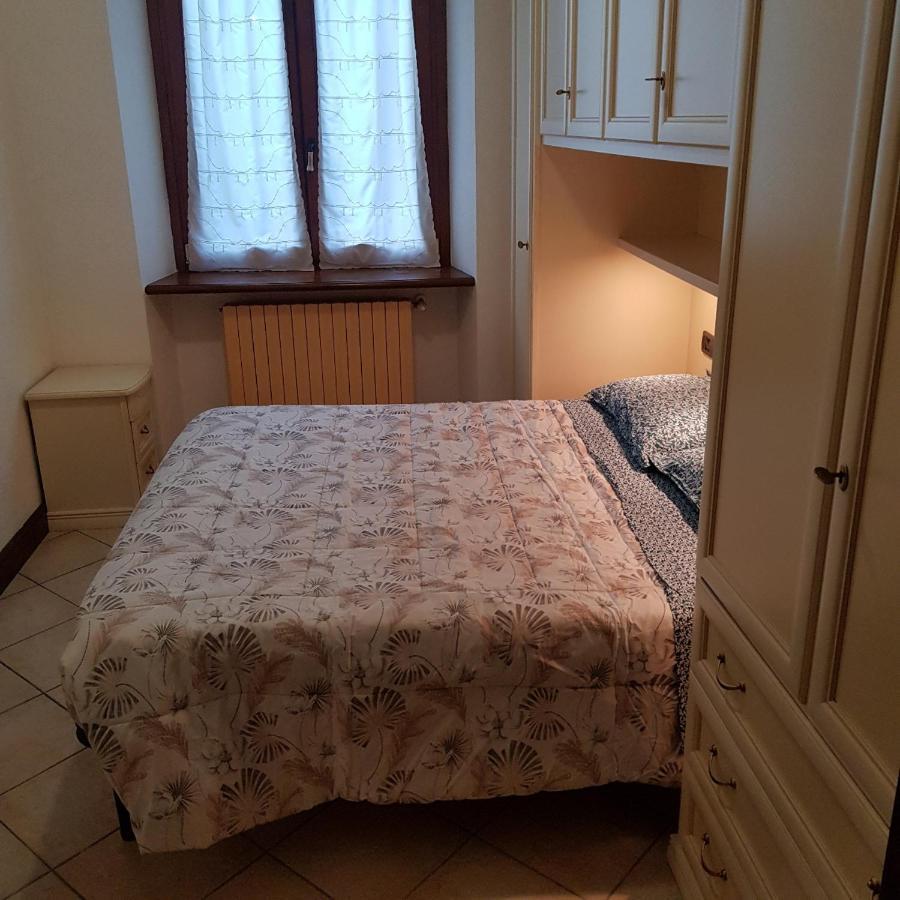 Via Sacco Appartement Aosta Buitenkant foto