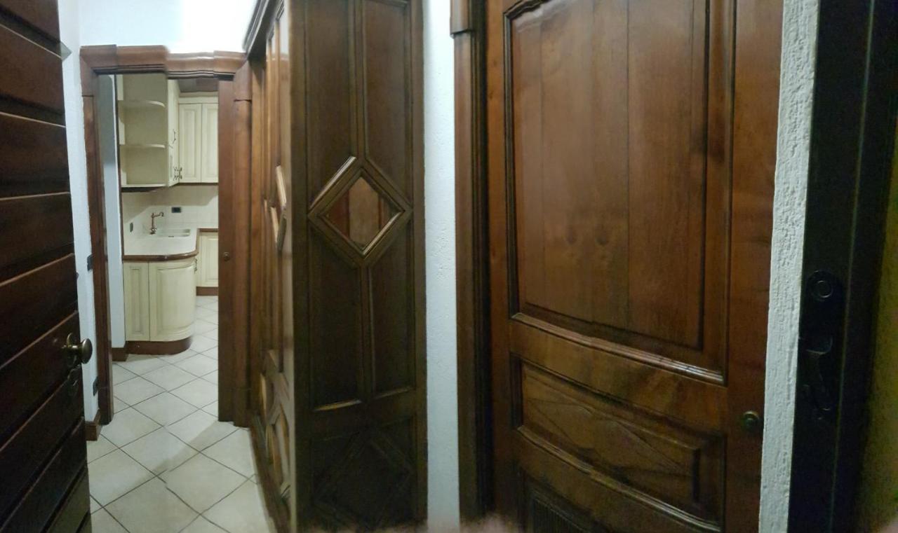 Via Sacco Appartement Aosta Buitenkant foto